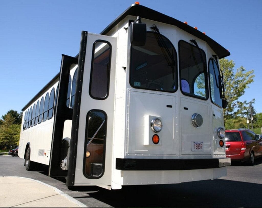 Wedding Bus 